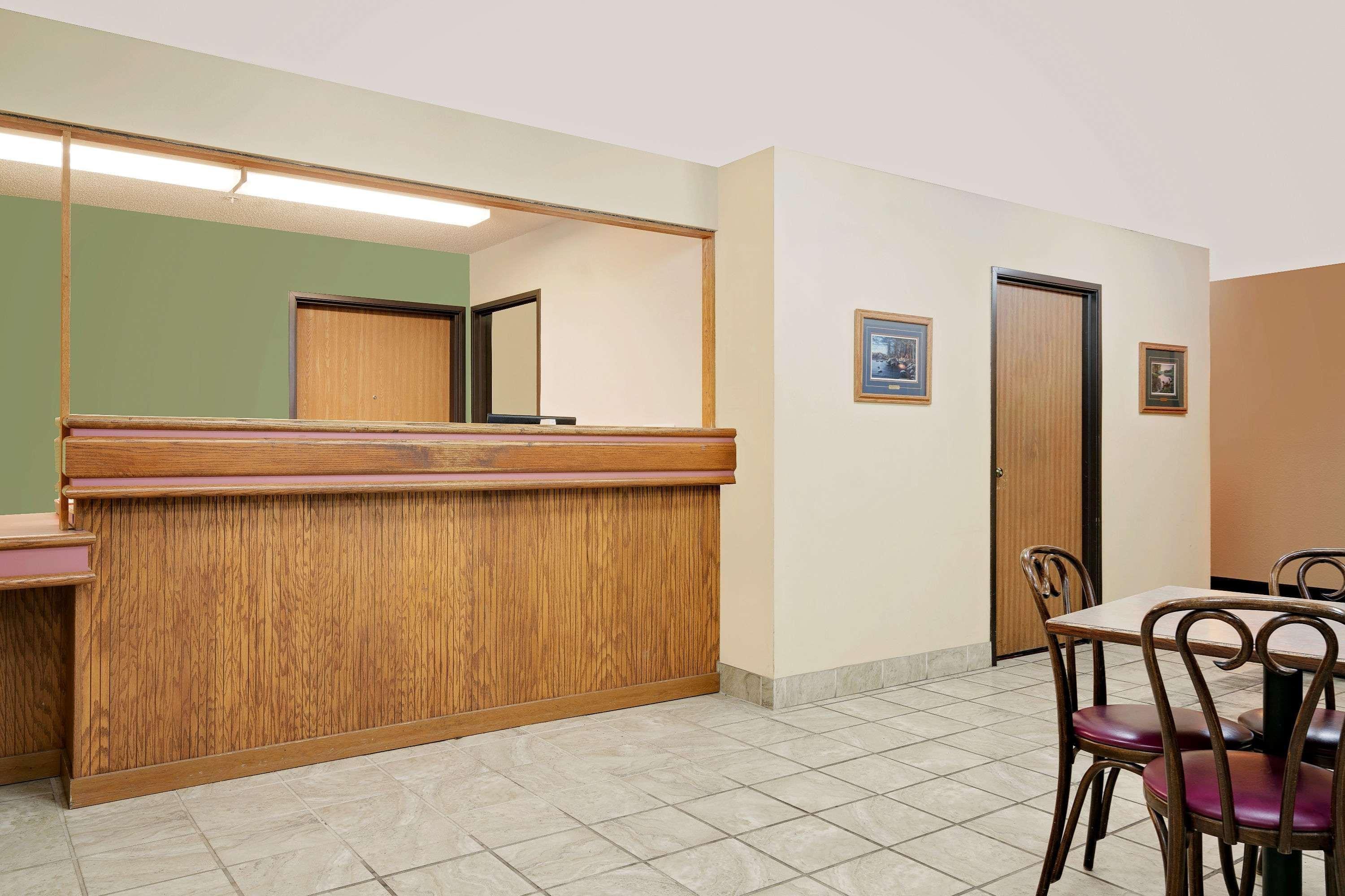 Hotel Super 8 By Wyndham Cloquet Exteriér fotografie
